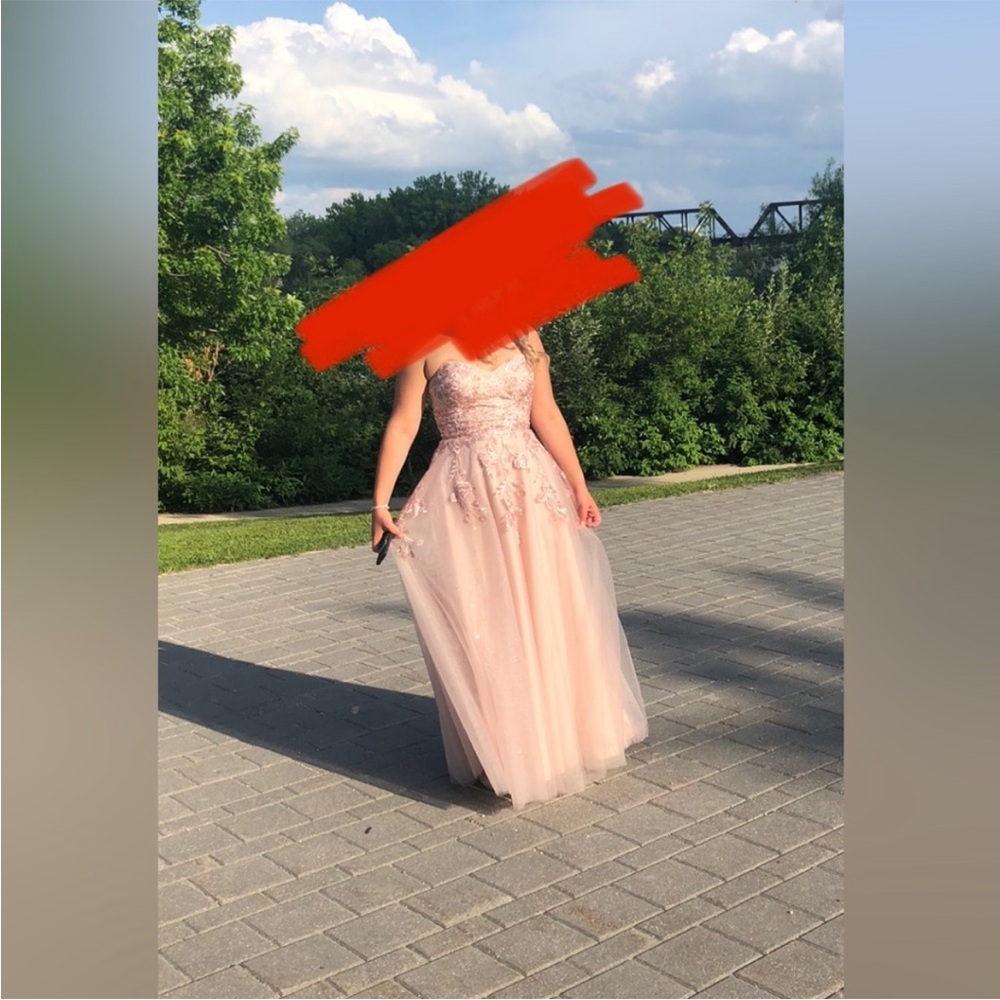 🌸 Pink Grad/Prom Dress – Excellent Condition!🌸 - Picture 5 of 8